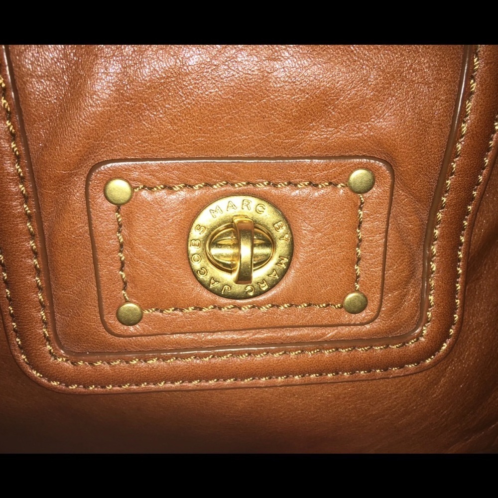 Marc Jacobs Tan Leather Handbag - Picture 8 of 13